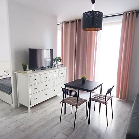 Apartament Niedaleko Centrum Warszawy Varşovia Exterior foto